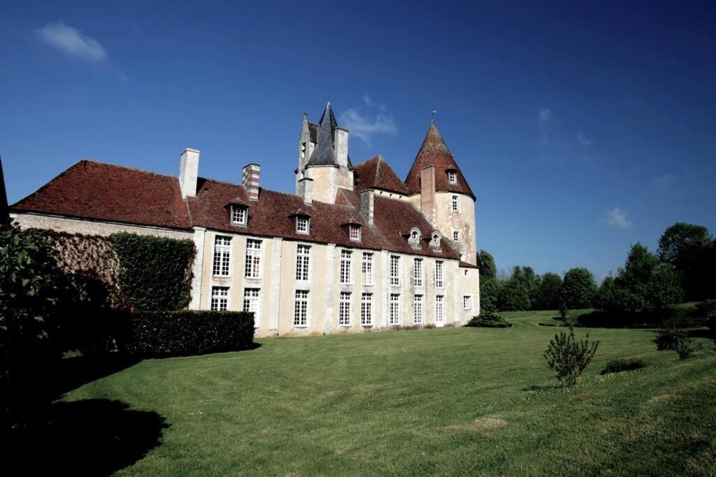 Chambre Jaune Manoir De La Vove Perche Bed & Breakfast Corbon  Bagian luar foto