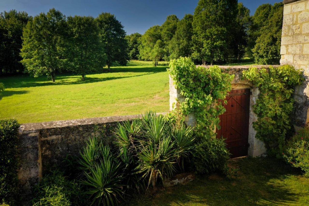 Chambre Jaune Manoir De La Vove Perche Bed & Breakfast Corbon  Bagian luar foto